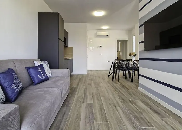 Enjoy Our With Terrace In Apartamento